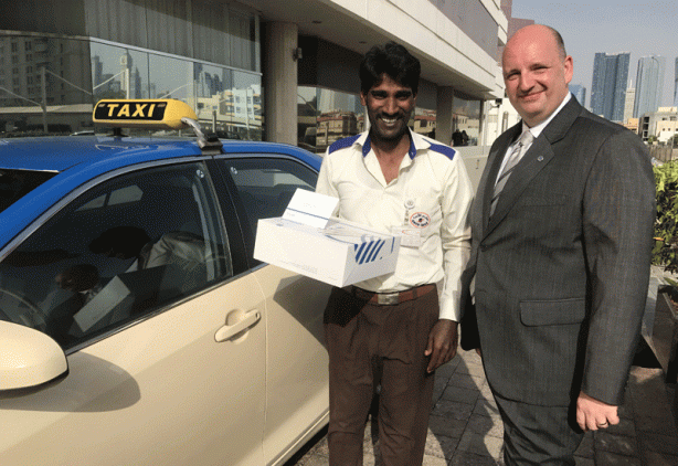 PHOTOS: UAE hotels donate iftar meals to cab drivers-6
